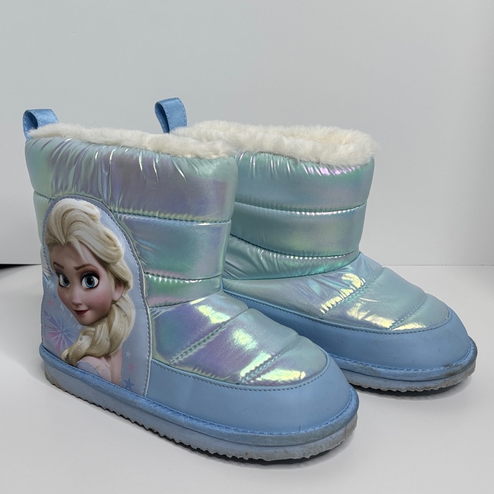 ❄️💙 H&M Disney Frozen Light Blue Padded Boots – youth girls size 2.5-3.5 💙❄️
